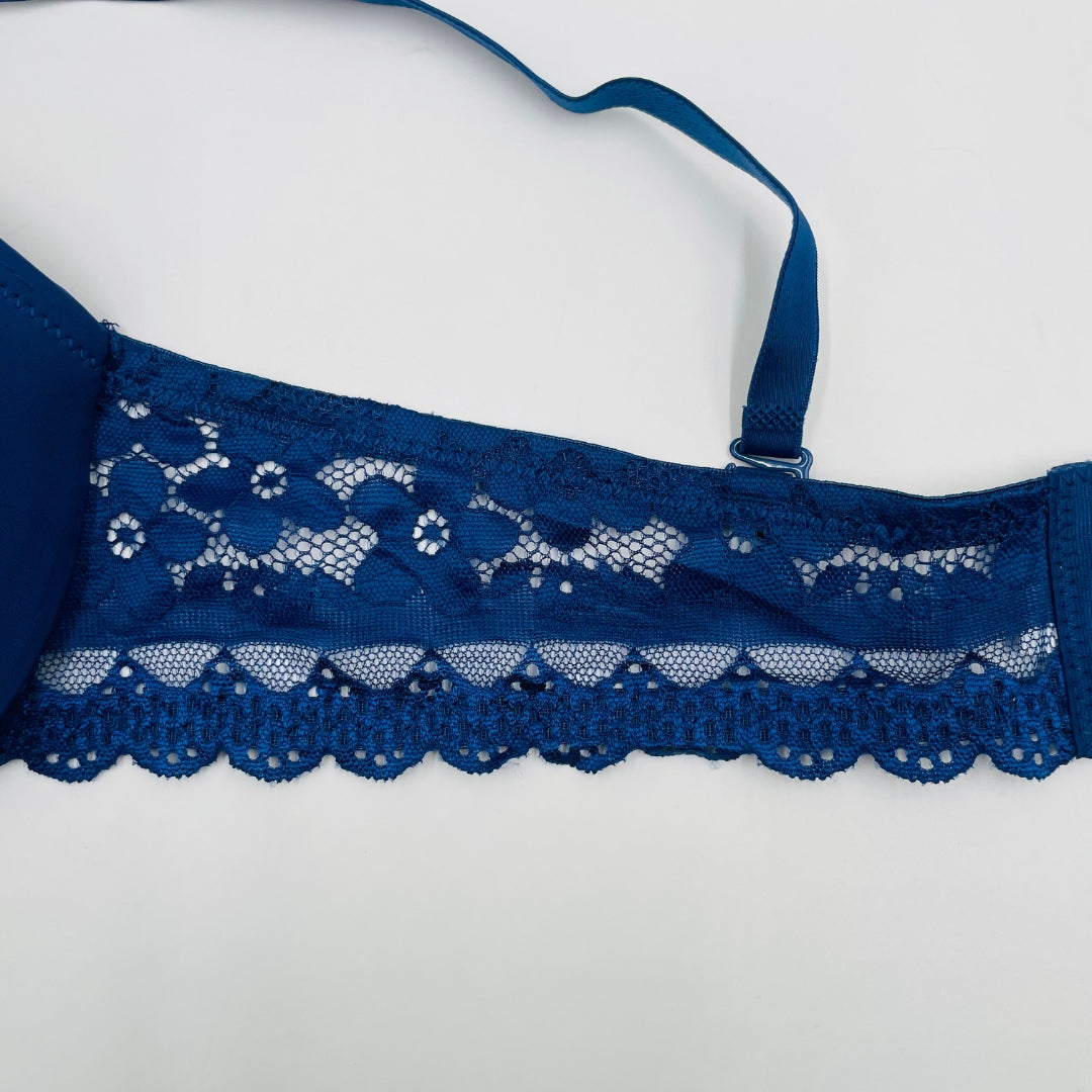 Front Buckle Padded Bra