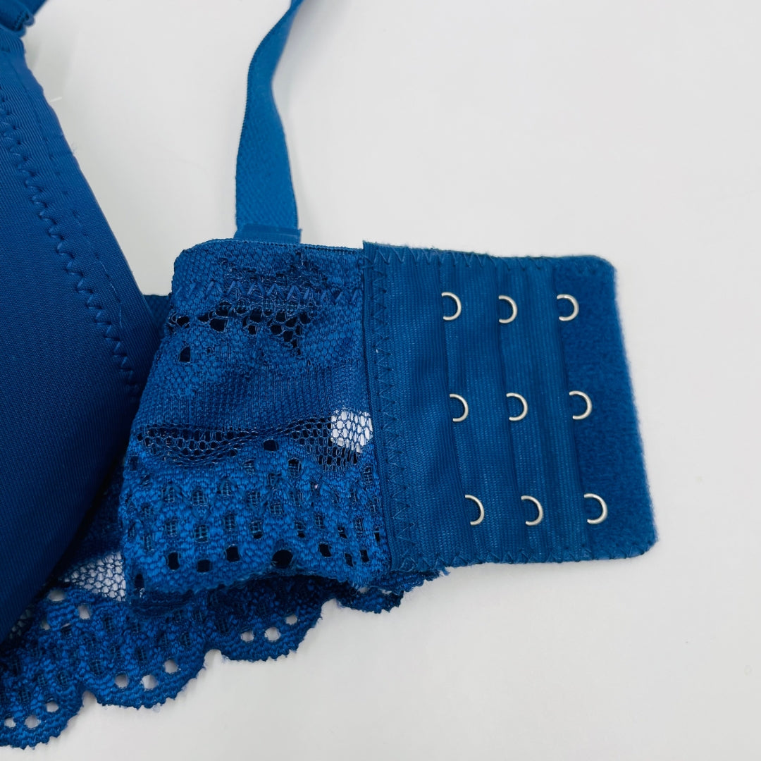 Front Buckle Padded Bra